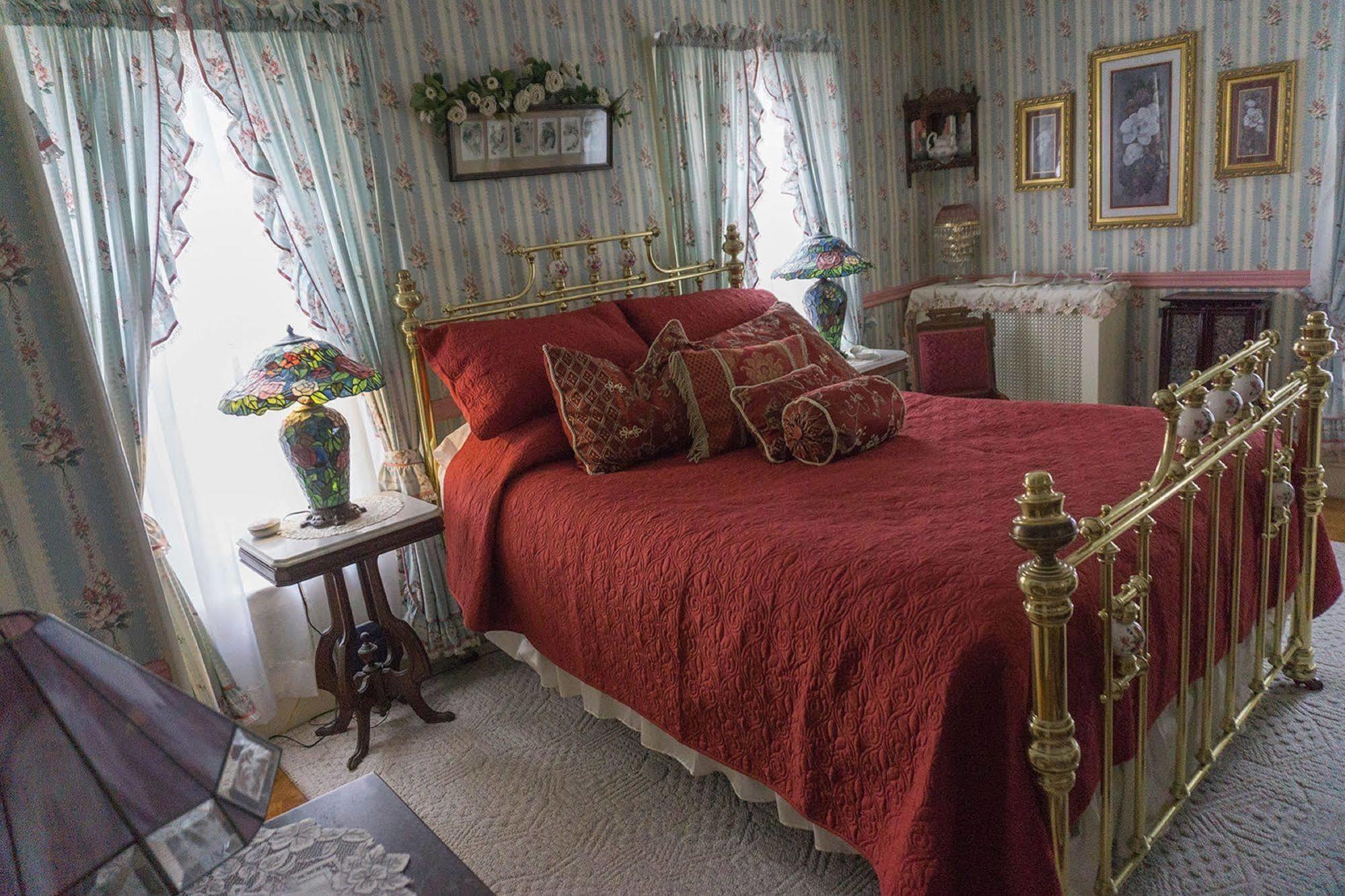 Bellinger Rose Bed & Breakfast Herkimer Exterior photo