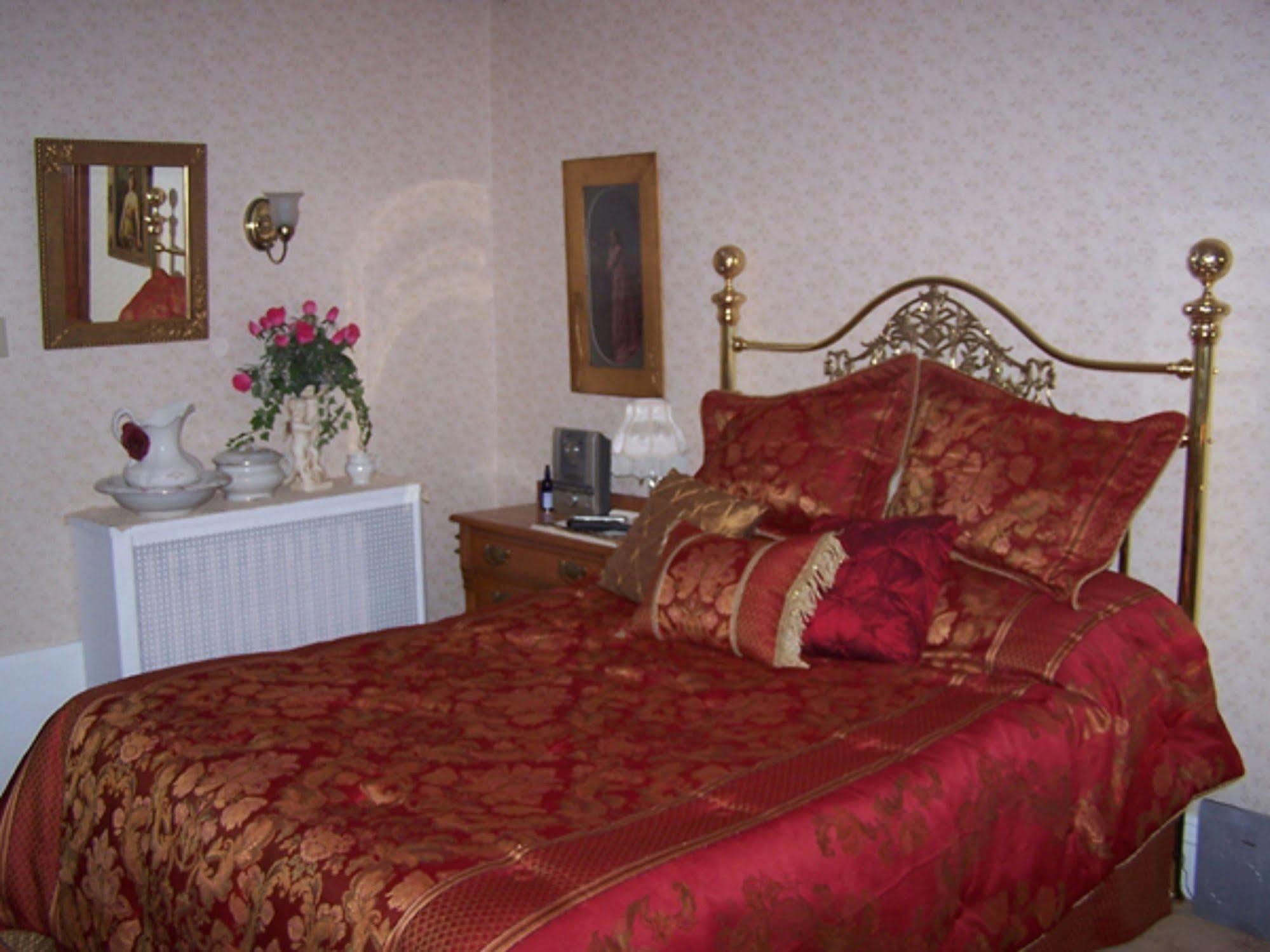 Bellinger Rose Bed & Breakfast Herkimer Exterior photo