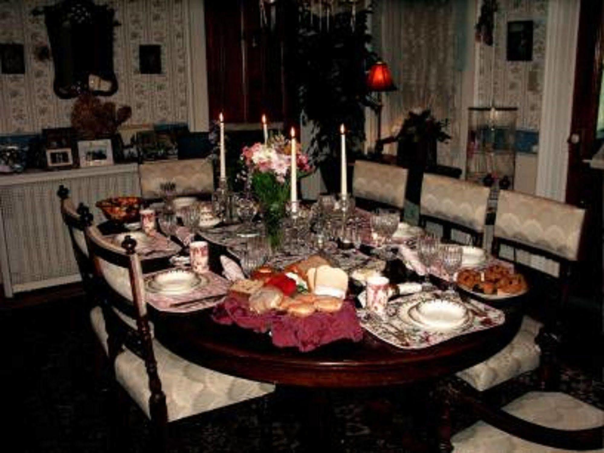 Bellinger Rose Bed & Breakfast Herkimer Restaurant photo
