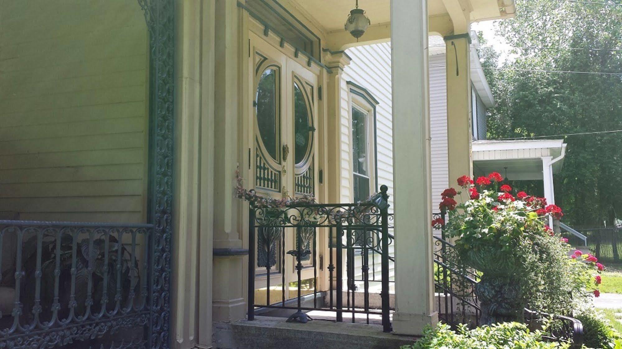 Bellinger Rose Bed & Breakfast Herkimer Exterior photo